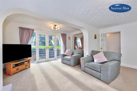 8 Willow Crescent, Chapeltown, Sheffield, S35 1QS