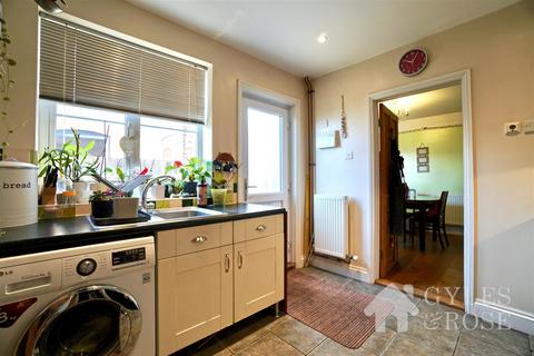 3 bedroom semi-detached house for sale, Sproughton Road, Ipswich