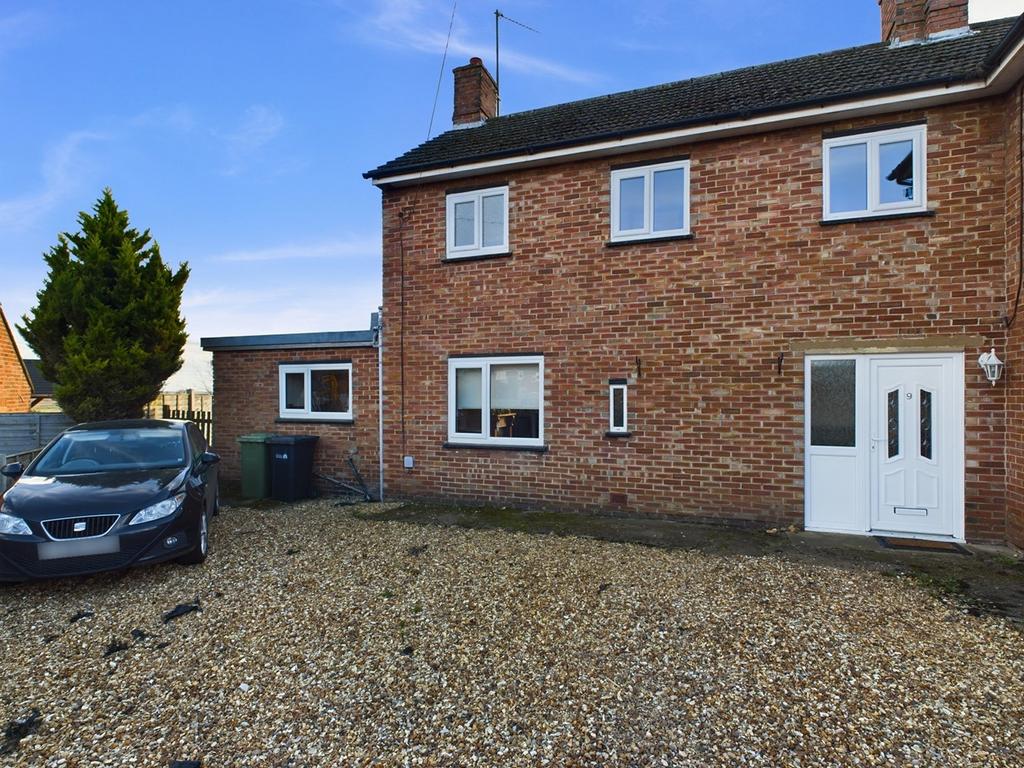 Hall Close, Southery PE38 3 bed semidetached house for sale £265,000