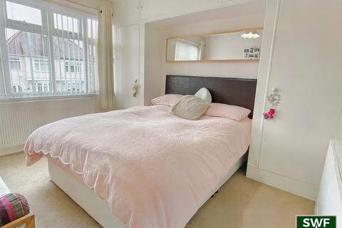 8 Derby Avenue, Wolverhampton, WV6 9JR