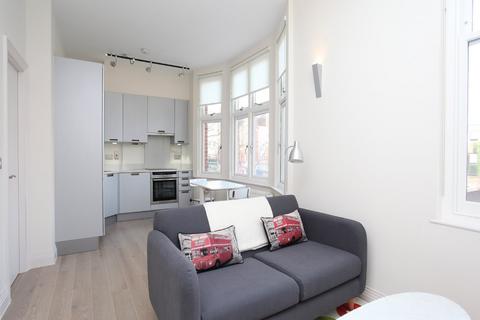 1 bedroom flat for sale, King Street, Hammersmith W6