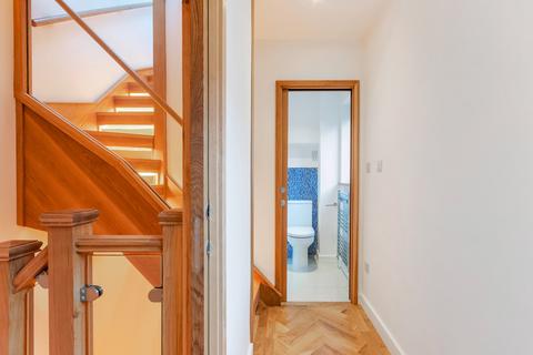 3 bedroom semi-detached house to rent, Hadyn Park Mews, London W12