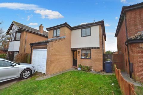 3 bedroom detached house for sale - Chequers Close, Briston,