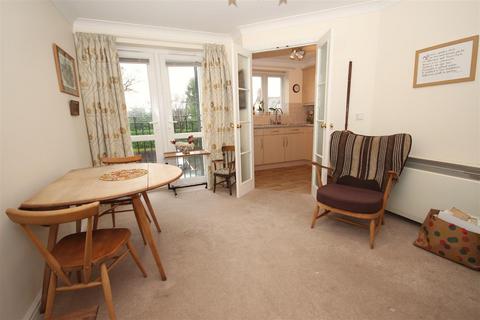 2 bedroom retirement property for sale, Cwrt Brynteg, Station Road, Radyr, Cardiff