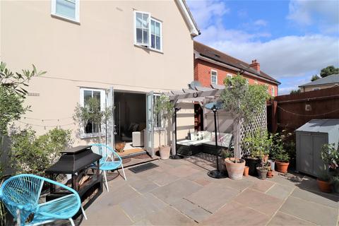 4 bedroom link detached house for sale, Joseph Close, Hadleigh