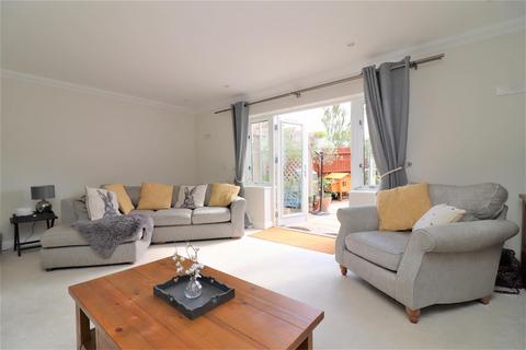 4 bedroom link detached house for sale, Joseph Close, Hadleigh
