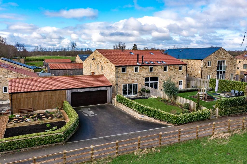 Ingmanthorpe Fold, Wetherby LS22 4 bed semidetached house for sale £