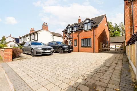 4 bedroom detached house for sale, Pool View, Audlem Road, Hankelow,