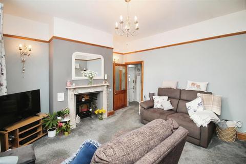 3 bedroom end of terrace house for sale, Acre Lane, Bradford BD2