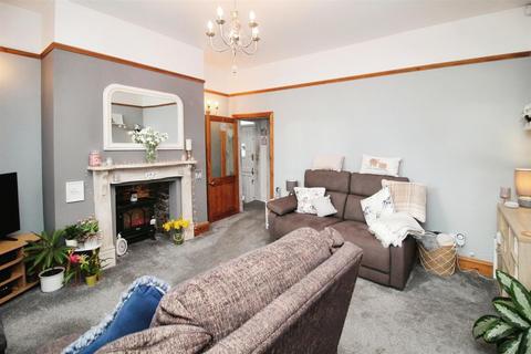 6 Acre Lane, Eccleshill, Bradford, BD2 2EH