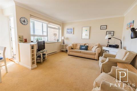 3 bedroom flat for sale, The Esplanade, Frinton-On-Sea