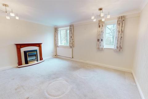 3 bedroom apartment for sale, Woodhall Park, Northowram, Halifax