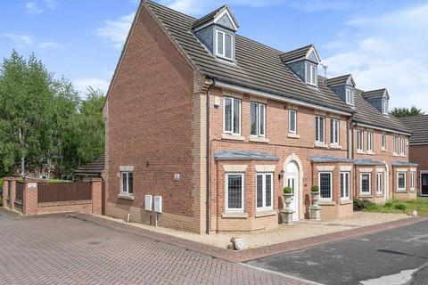 5 bedroom detached house for sale, Apple Tree Way, Doncaster