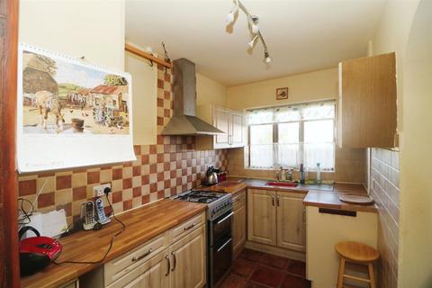 85 Everingham Road, Doncaster, DN4 6HD