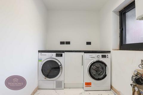 2 Temple Crescent, Nuthall, Nottingham, NG16 1BG