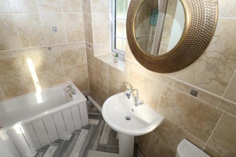 2 Castle View, Edlington, Doncaster, DN12 1LS