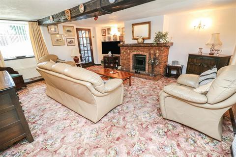 3 bedroom cottage for sale, Carr, Maltby, Rotherham