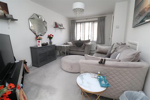 22 Hobson Way, Rotherham, S65 3SY
