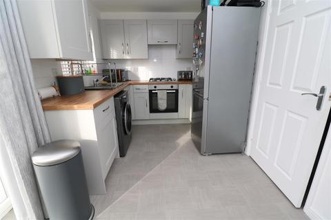 22 Hobson Way, Rotherham, S65 3SY