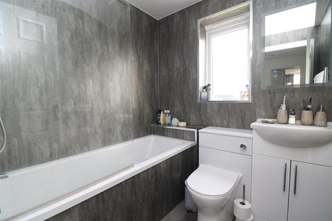 22 Hobson Way, Rotherham, S65 3SY