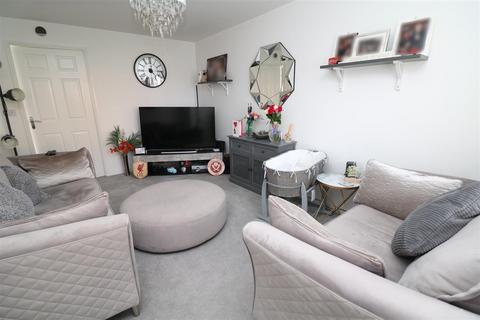 22 Hobson Way, Rotherham, S65 3SY