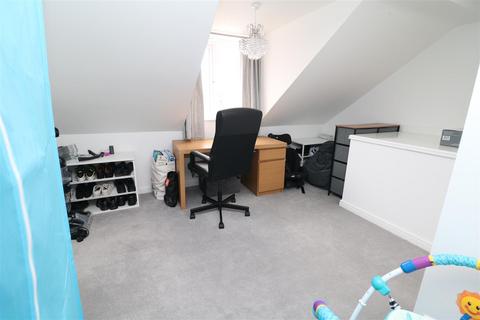 22 Hobson Way, Rotherham, S65 3SY