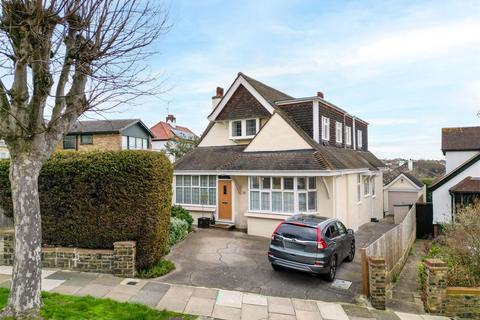 4 bedroom detached house for sale, Hillway, Chalkwell