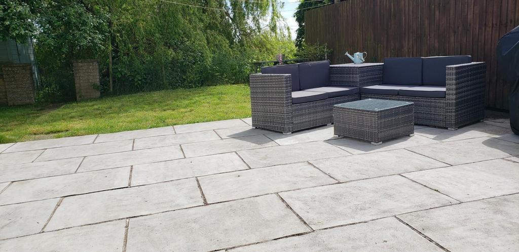 Patio 2.jpg