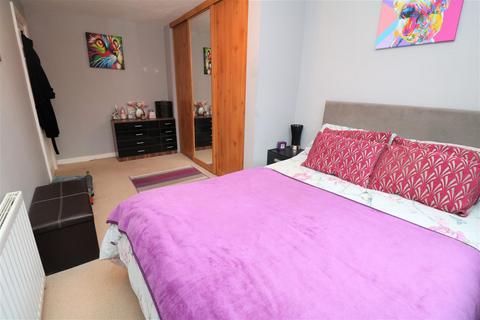 92 Devonshire Drive, North Anston, Sheffield, S25 4AR