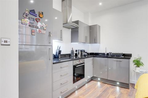 2 bedroom apartment for sale, Hounds Gate, Nottingham NG1