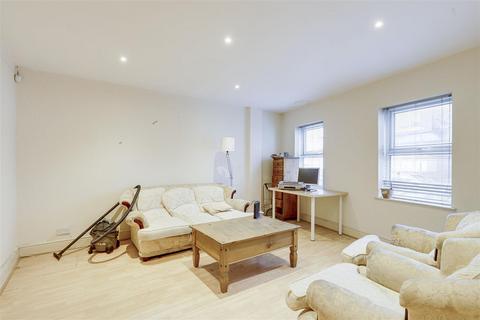 5 bedroom end of terrace house for sale, Berridge Road, Forest Fields NG7