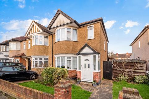 2 bedroom end of terrace house for sale, Tiptree Road, Ruislip HA4