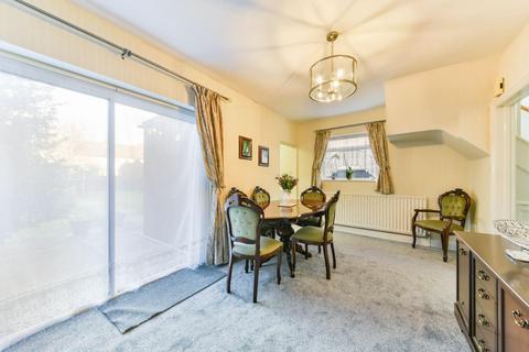 2 bedroom end of terrace house for sale, Tiptree Road, Ruislip HA4