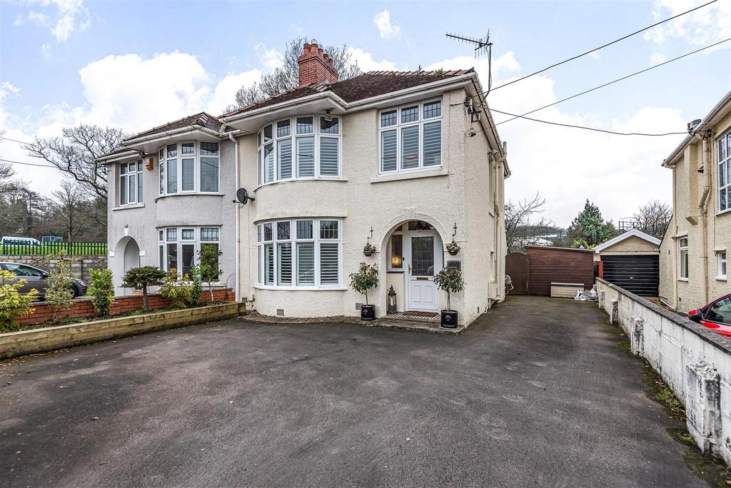 Cecil Road, Gowerton, Swansea 3 bed semidetached house for sale £310,000
