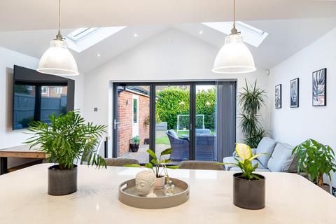 23 Barnston Green, Barnston, Dunmow, CM6 1PH