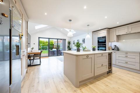 23 Barnston Green, Barnston, Dunmow, CM6 1PH