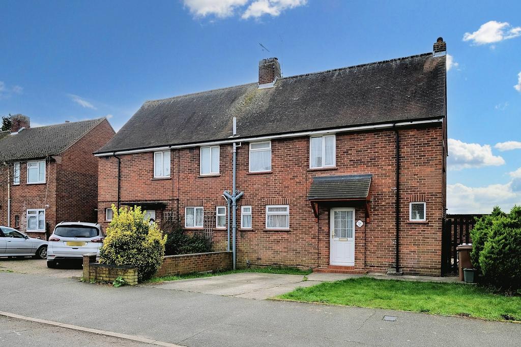 Langton Avenue, Chelmsford CM1 4 bed semidetached house for sale £