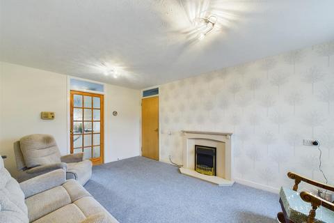 15 Curzon Close, Burbage, Hinckley, LE10 2PD