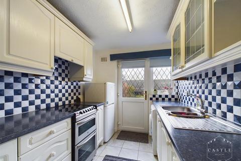 15 Curzon Close, Burbage, Hinckley, LE10 2PD
