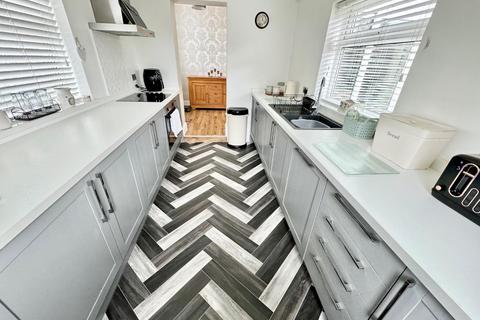 32 Belmont Avenue, South Bank, Middlesbrough, TS6 0AY
