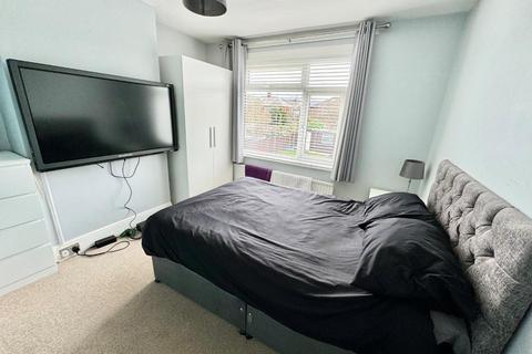 32 Belmont Avenue, South Bank, Middlesbrough, TS6 0AY