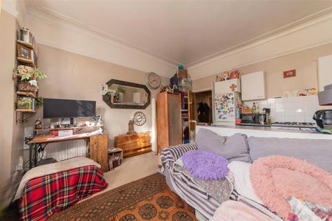 1 bedroom flat for sale, Mount Road, Hendon, London