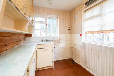 52 Campden Road, South Croydon, CR2 7EP