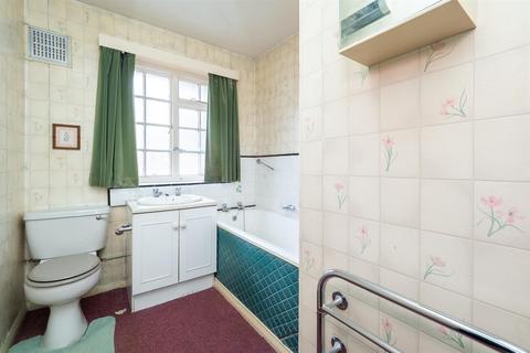 52 Campden Road, South Croydon, CR2 7EP