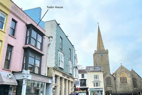 1 bedroom apartment for sale, Tudor House, Tenby