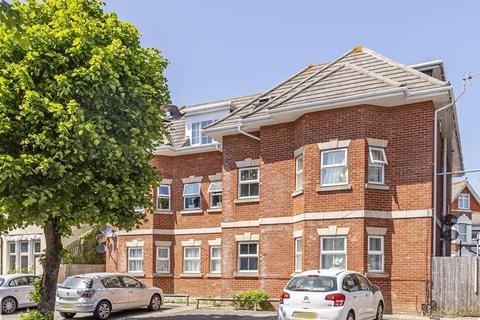 2 bedroom flat for sale, Argyll Road, Bournemouth, BH5