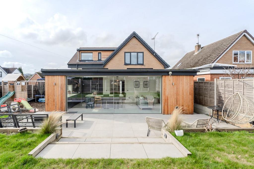 Grantley Crescent, Kingswinford 4 bed detached house for sale £520,000