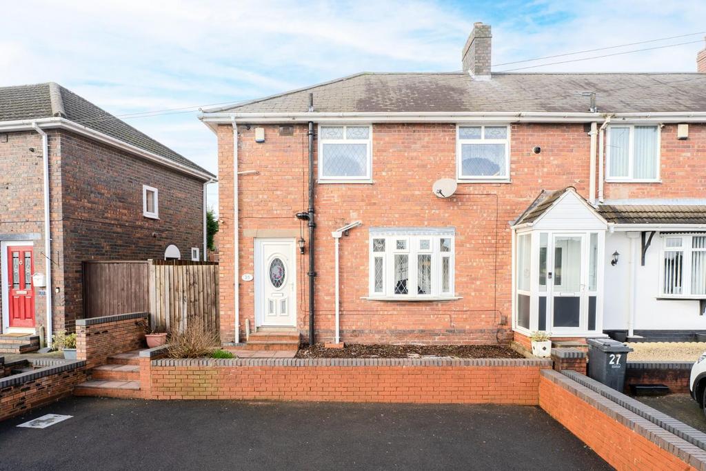 Bath Street, Sedgley 3 bed terraced house £200,000
