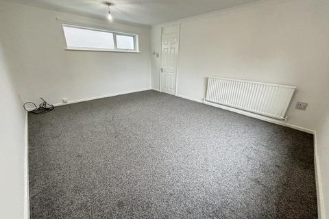 4 bedroom terraced house to rent - Scotter Walk, Corby, NN18 9BB