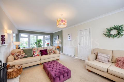 4 bedroom detached house for sale, Leicester Road, Hinckley